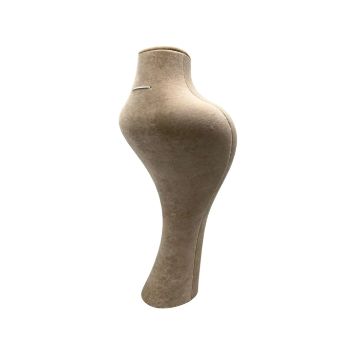 Yerli Üretim Zeus Model Süet Kumaş Sütlü Kahve Renk 42 22 cm Takım Kolye Sergileme Mankeni