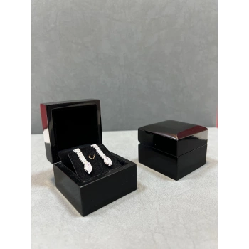 Ahşap Siyah Renk 5x5 Cm Küpe Kutusu