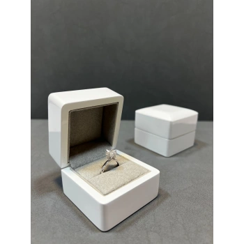 Ahşap Beyaz Renk 5x5 Cm Gömmeli Yüzük Kutusu