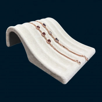 Süet Kumaş Krem Renk 16/11,5 Cm Bileklik Künye Standi