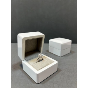 Ahşap Beyaz Renk 5x5 Cm Gömmeli Yüzük Kutusu