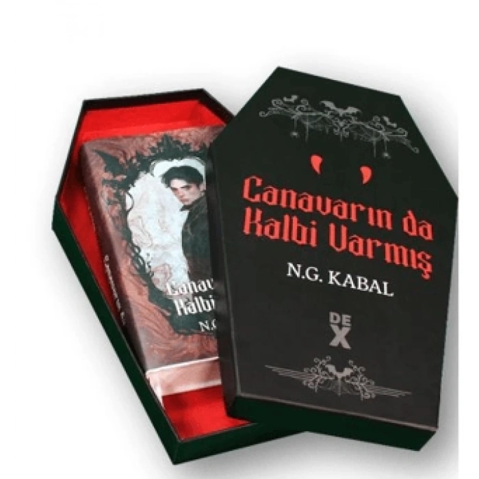 Canavarın da Kalbi Varmış (Kutulu - Ciltli) Vampir 1