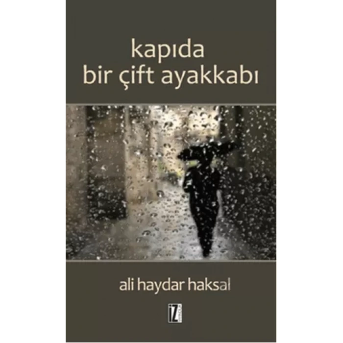 Kapıda Bir Çift Ayakkabı