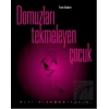 Domuzları Tekmeleyen Çocuk