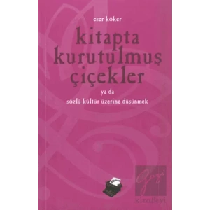Kitapta Kurutulmuş Çiçekler
