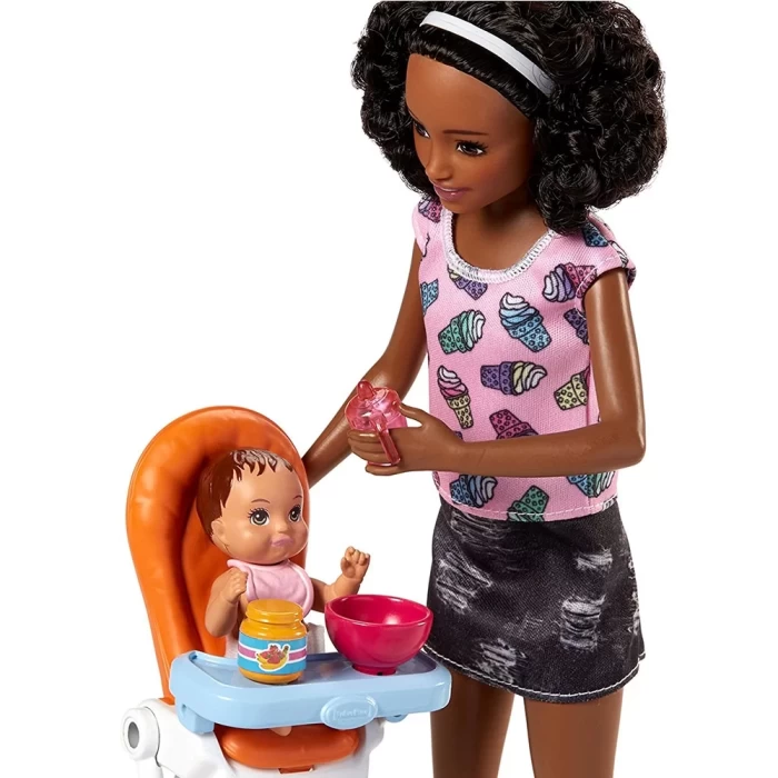 Barbie Skipper Bebek Bakıcılığı Oyun Seti FHY99