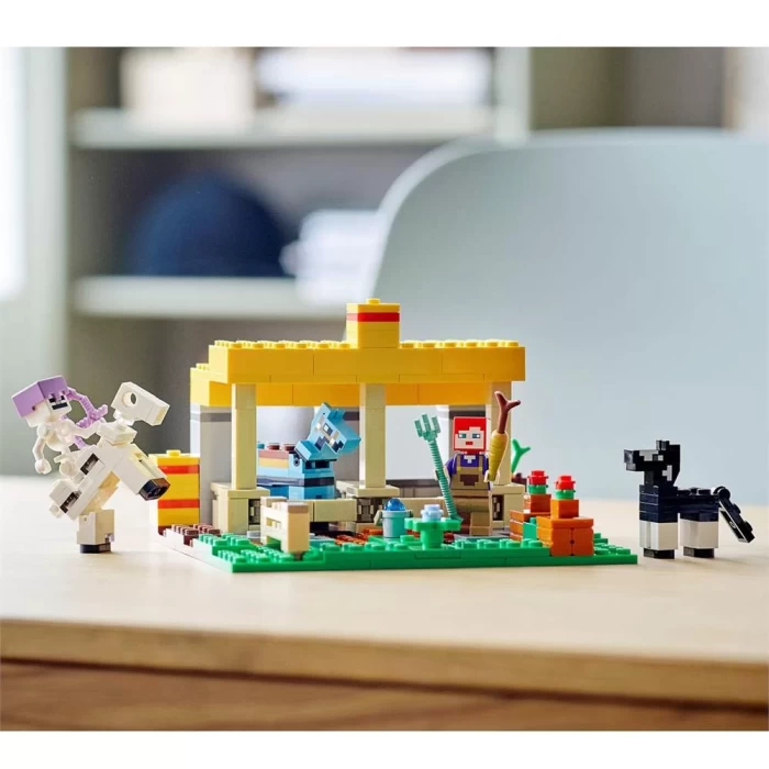 Lego Minecraft At Ahırı