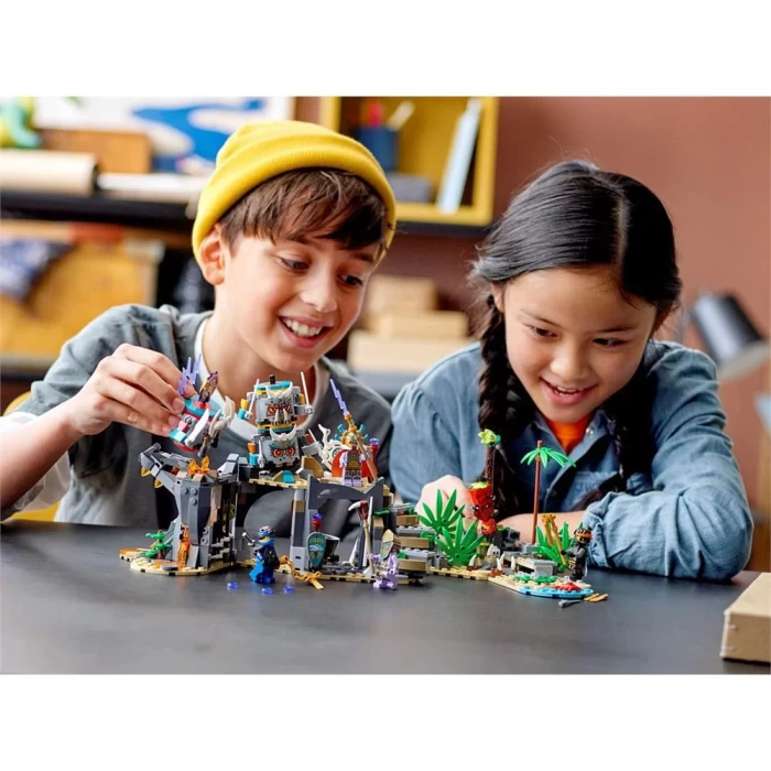 Lego Ninjago Bekçiler Köyü