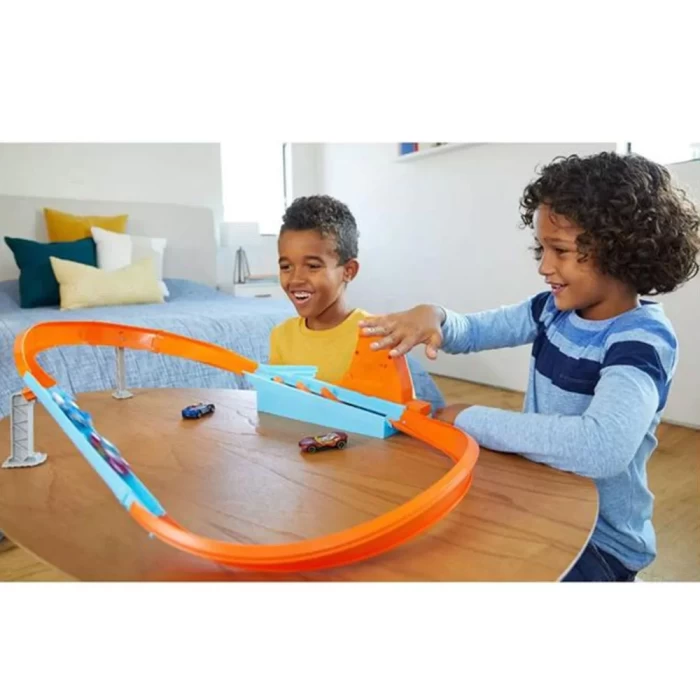 Hot Wheels Hızlı Yarış Şampiyonu Oyun Seti