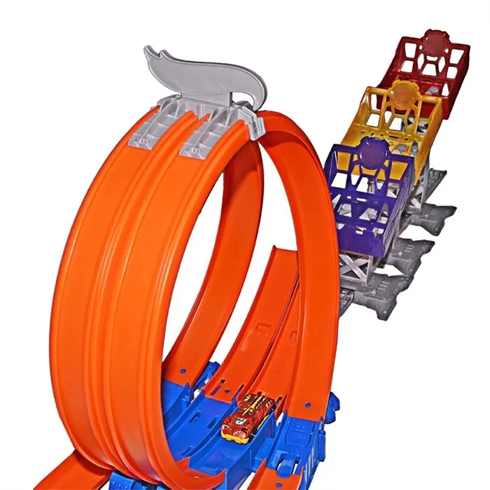 Hot Wheels 3 Kademeli Atlayış Yarış Seti