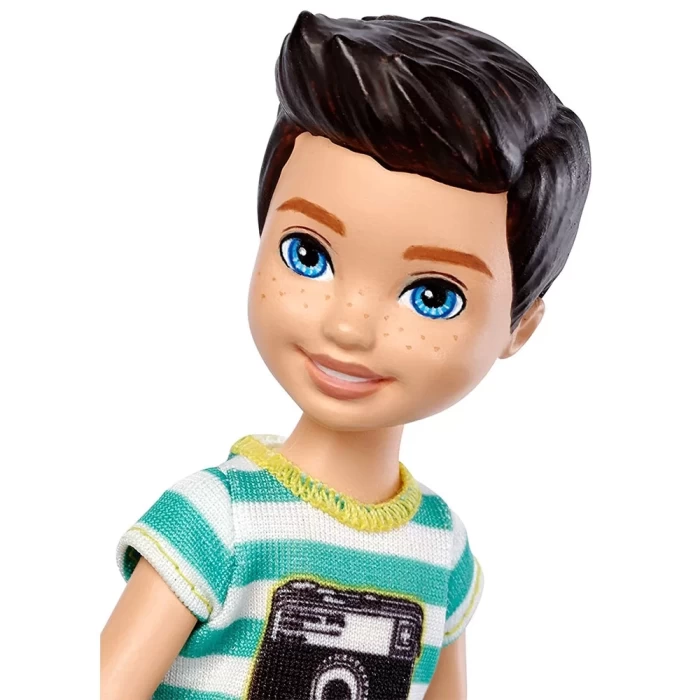 Barbie Chelsea ve Arkadaşları Model Bebek DYT90