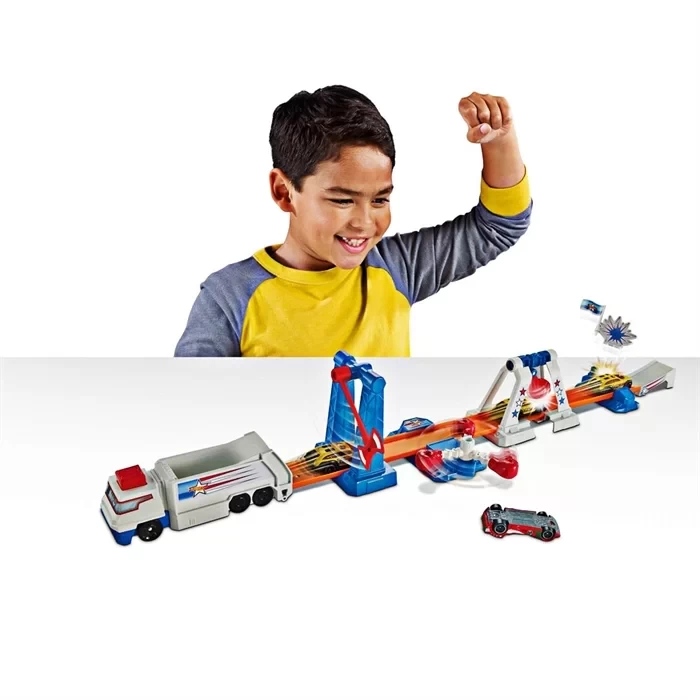 Hot Wheels Daredevil Derby Yarış Seti