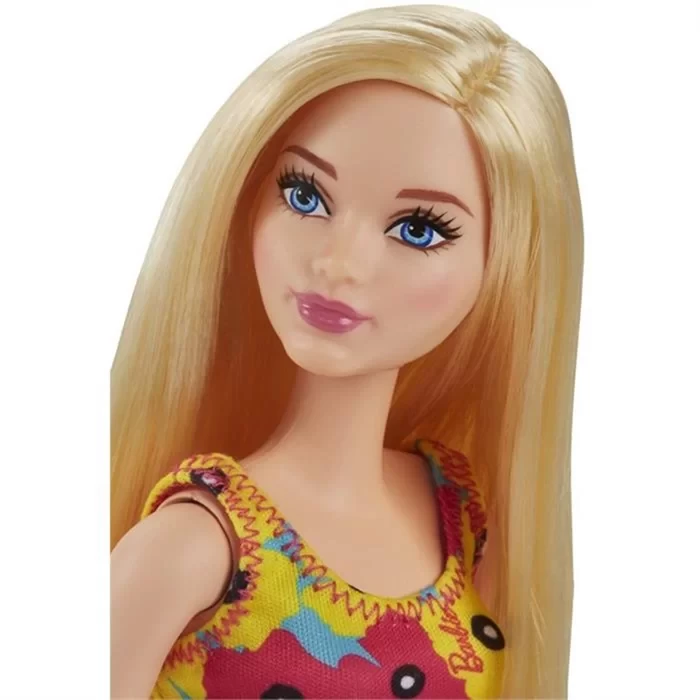 Şık Barbie Bebek DVX87