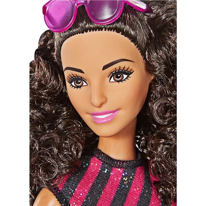 Barbie Büyüleyici Parti Bebekleri DVX77