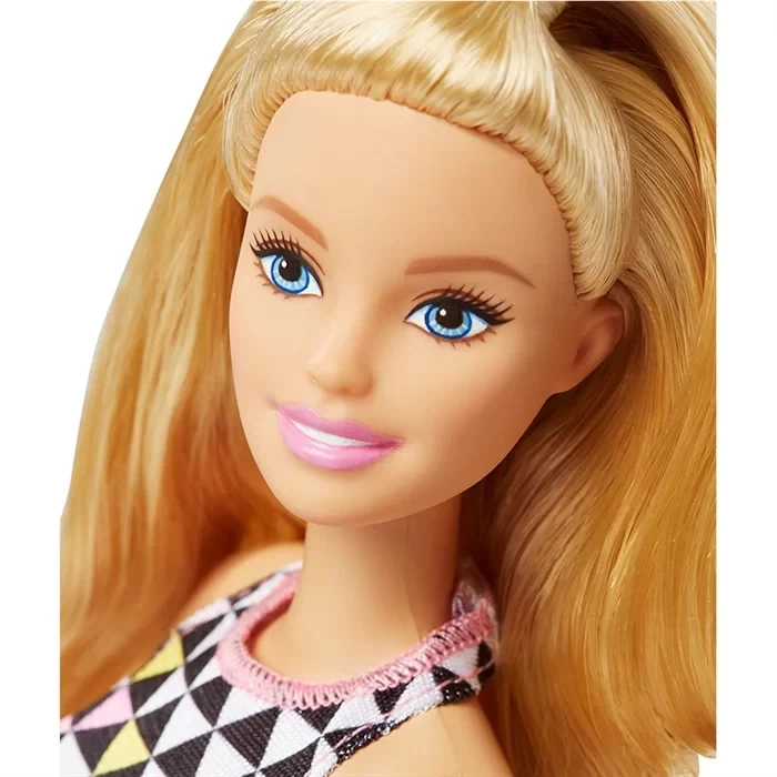 Barbie Büyüleyici Parti Bebekleri DVX68