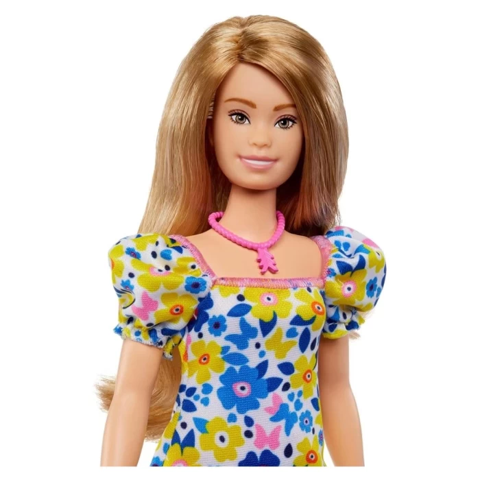 Barbie Büyüleyici Parti Bebekleri HJT05