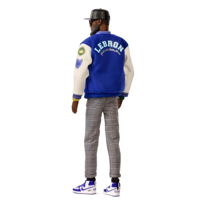 Barbie Signature Lebron James Kenbassadors Bebek HRM33