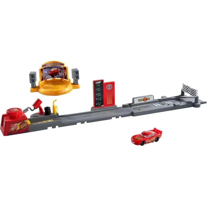 Disney Cars Macaraya Başlangıç Oyun Seti JDJ02