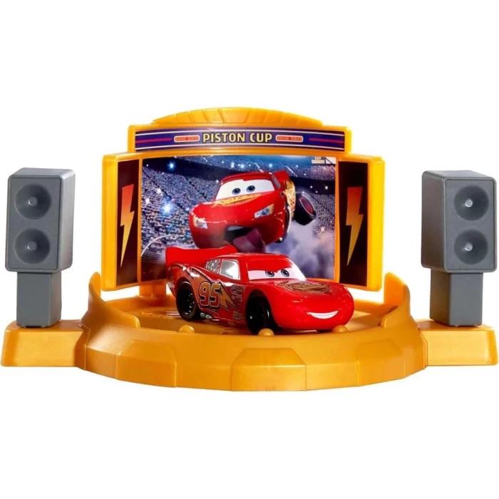 Disney Cars Macaraya Başlangıç Oyun Seti JDJ02