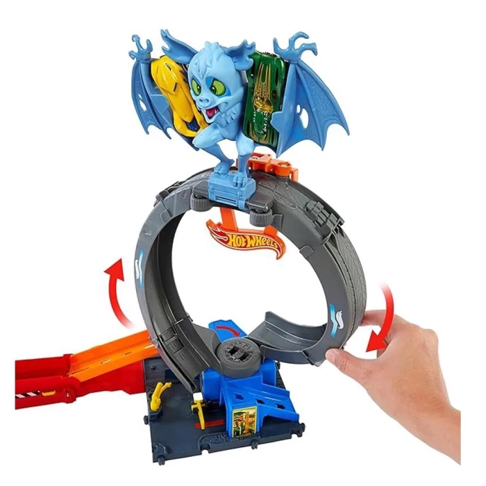 Hot Wheels Yarasa Çemberi Saldırısı Oyun Seti HTN78