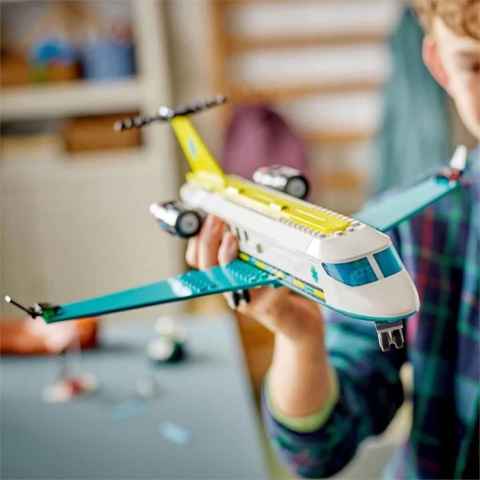 LEGO City Acil Hava Ambulans Uçağı 60465