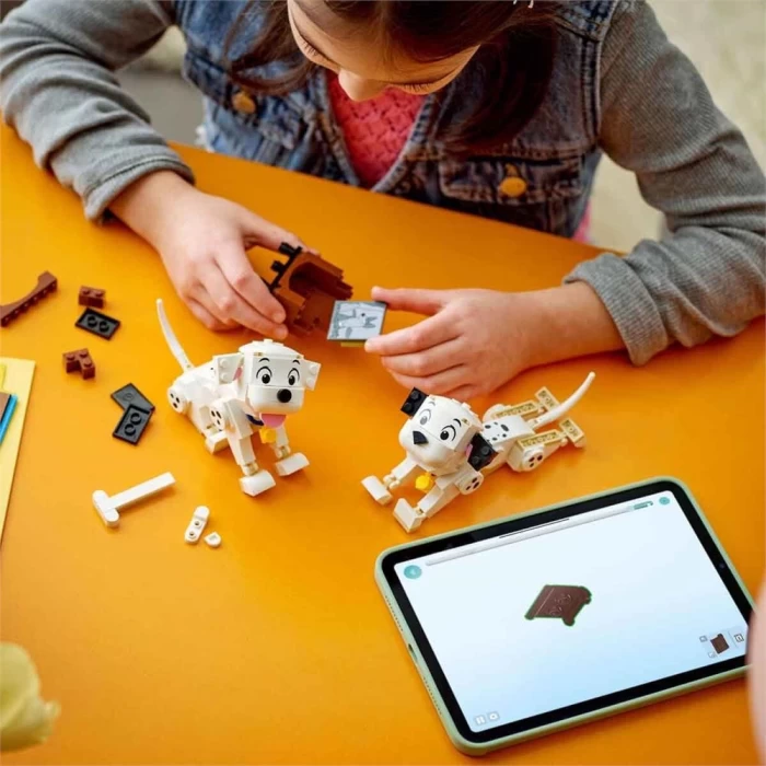 LEGO Disney Lucky ve Penny 101 Dalmaçyalı Köpek Yavruları 43271