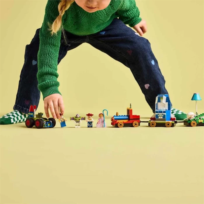 LEGO Disney Oyuncak Hikayesi Kutlama Treni ve RC Araba 43264