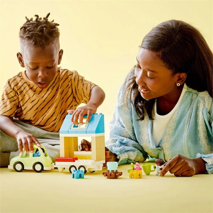 LEGO DUPLO Kasabası Tekerlekli Aile Evi 10986
