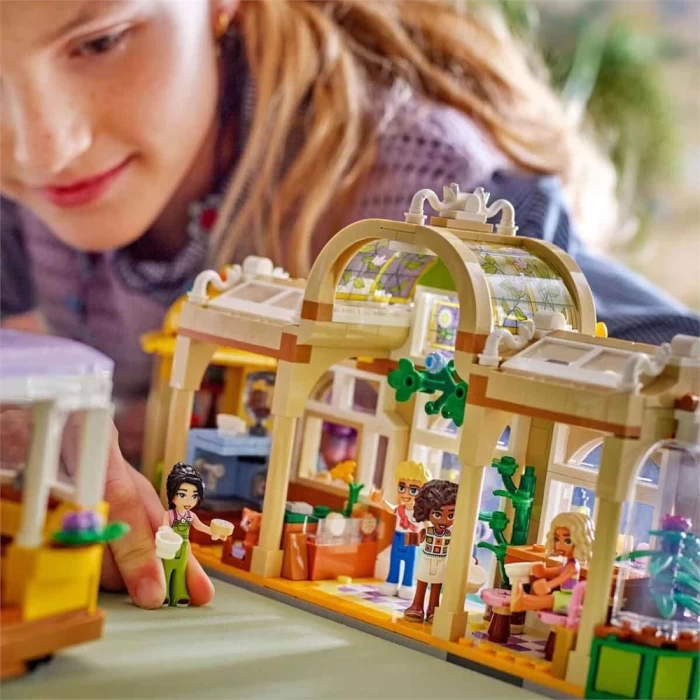 LEGO Friends Bitki Kafe ve Çiçekçi Dükkanı 42671