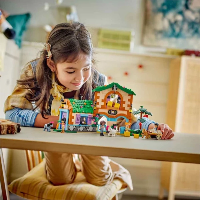 LEGO Friends Midilli Çiftliği ve Ahır 42654
