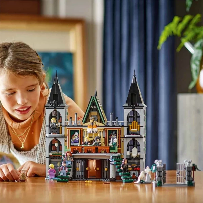LEGO Harry Potter Malfoy Malikanesi 76453