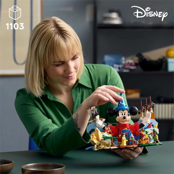 LEGO IDEAS Disney Büyüsü 21352