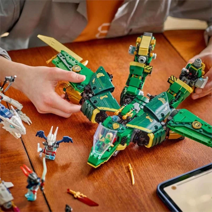 LEGO NINJAGO Lloyd’un Jet Robotu 71845