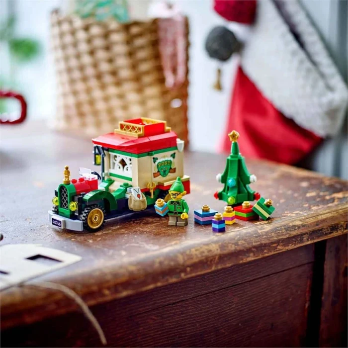 LEGO Noel Baba’nın Dağıtım Kamyonu 40746