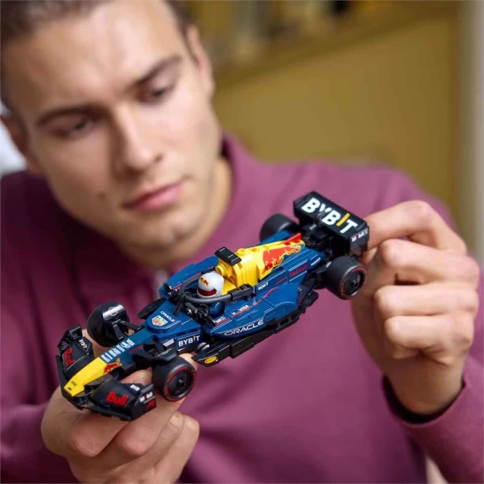 LEGO Speed Oracle Red Bull Racing F1 Yarış Arabası 77243