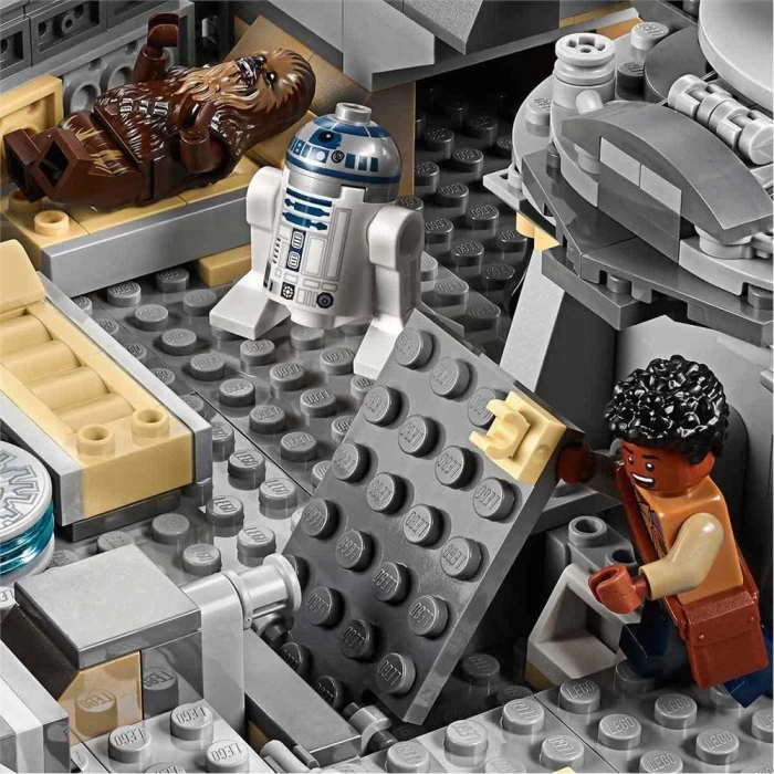 LEGO Star Wars Milenyum Şahini 75257