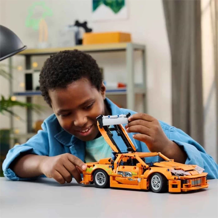 LEGO Technic Fast and Furious Toyota Supra MK4 42204