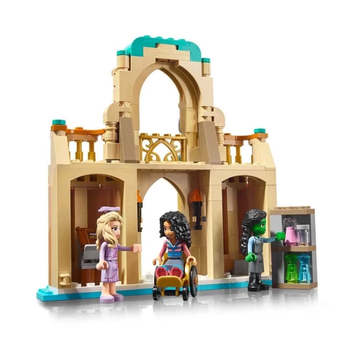 LEGO Wicked Glinda, Elphaba ve Nessarose, Shiz Üniversitesinde 7
