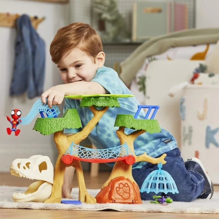 Spidey Dino-Webs Ağaç Evi Oyun Seti F9477