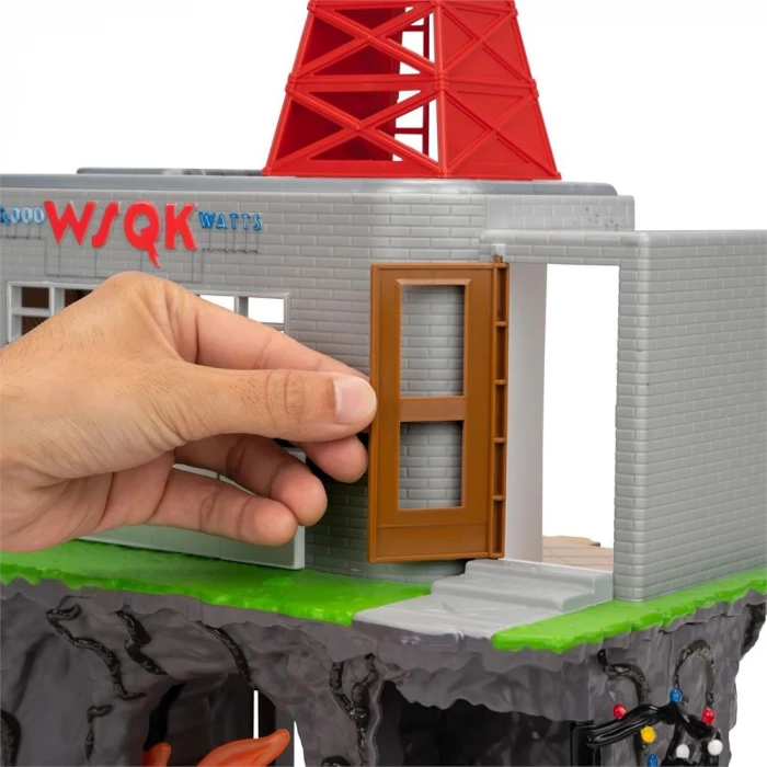 Stranger Things The Squawk Headquarters STRT0030