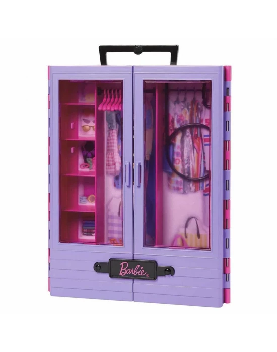 Barbienin Yeni Pembe Gardırobu