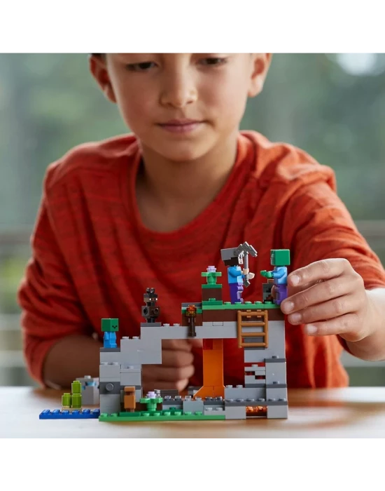 Lego Minecraft Zombie Cave 21141