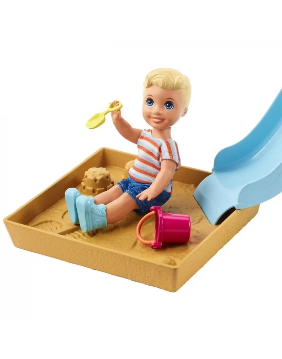 Barbie Bebek Bakıcısı Oyun Seti FXG96