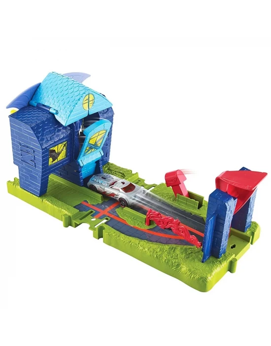 Hot Wheels Şehirde Yaratık Macerasi Yarasa Şato Kapışması FNB08