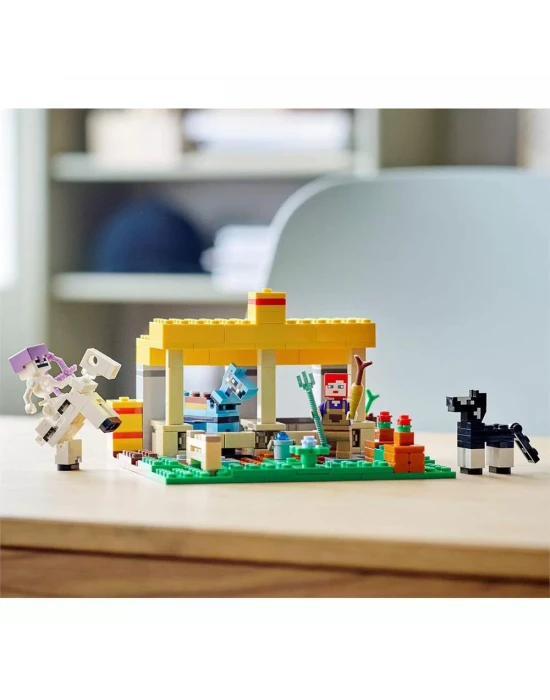 Lego Minecraft At Ahırı