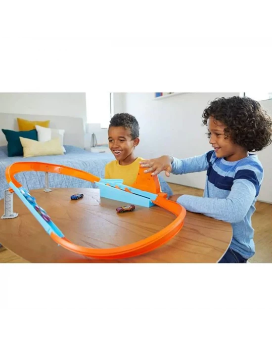 Hot Wheels Hızlı Yarış Şampiyonu Oyun Seti