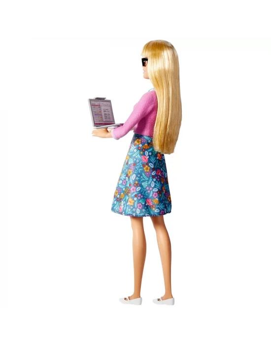 Barbie Öğretmen Bebek
