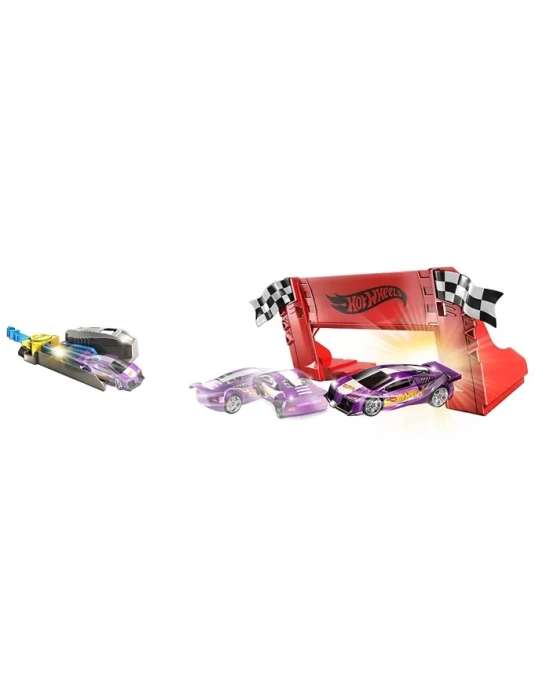 Hot Wheels Yüksek Atlayış Drift King Yarış Seti