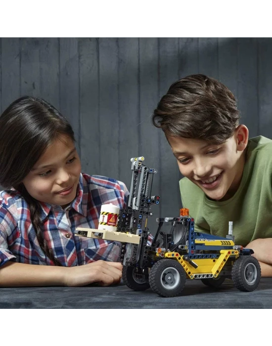 Lego Technic Heavy Duty Forklift 42079