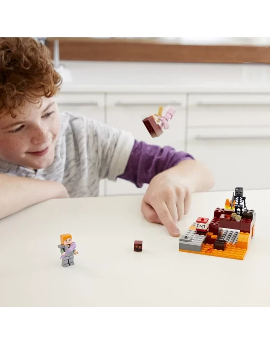Lego Minecraft Nether Fight 21139